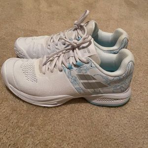 Women’s babolat tennis shoes